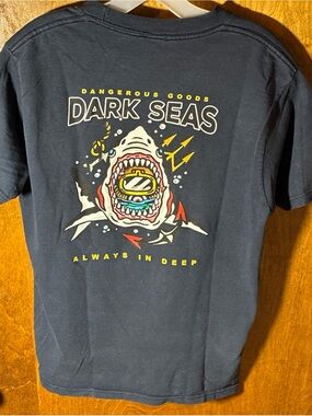Dark Seas Graphic TShirt Men’s Small Navy Short Sleeve Shark Print